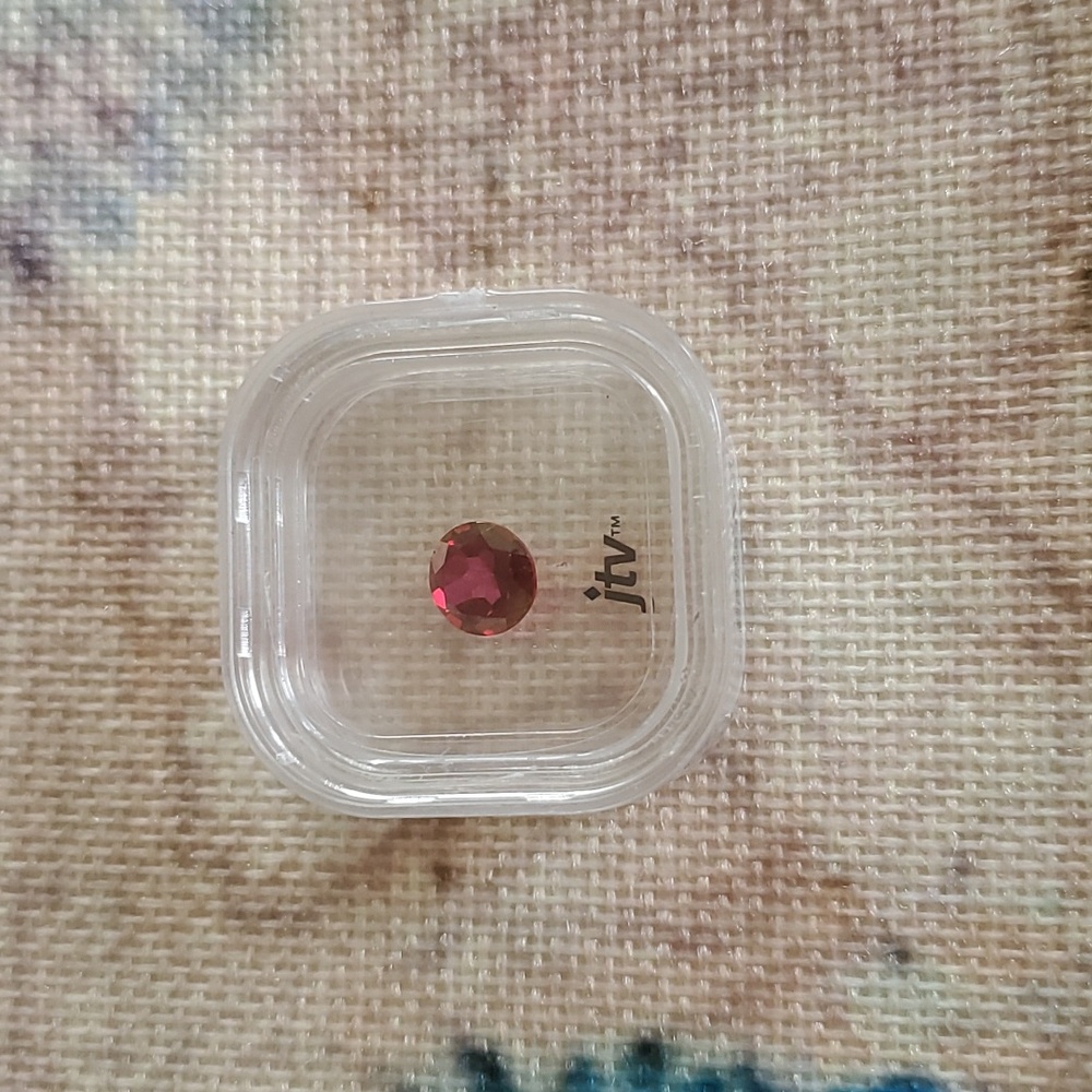Round Brazilian Peony Topaz - Picture 3 of 15